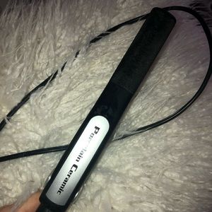 Used Babyliss porcelain ceramic straightener